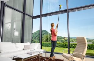 nettoyeur de vitre avec bras téléscopique